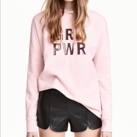 BLACK H&M FAUX LEATHER SHORTS - Picture 3 of 3